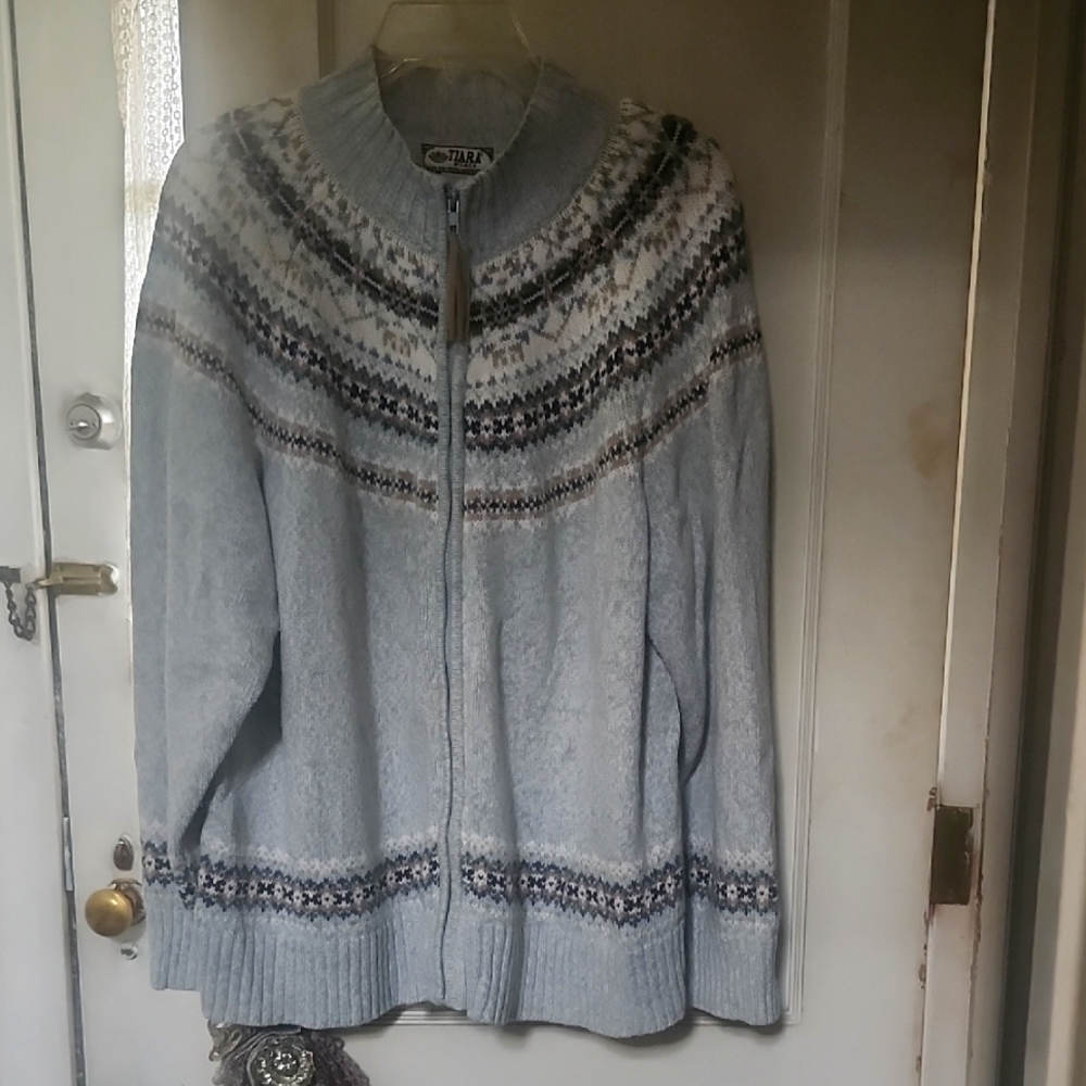 Tiara Women Gray Patterned Zip-Up Sweater 26/28